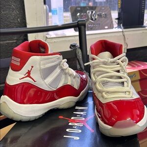 Air Jordan 11 Retro (Varsity Red and White) Sneakers/ Basketball Shoes